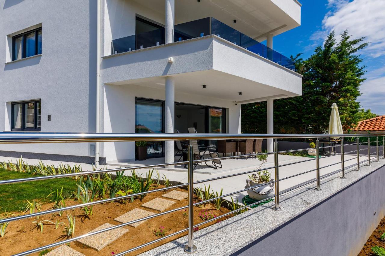 Apartment "Villa M" Kostrena Eksteriør bilde