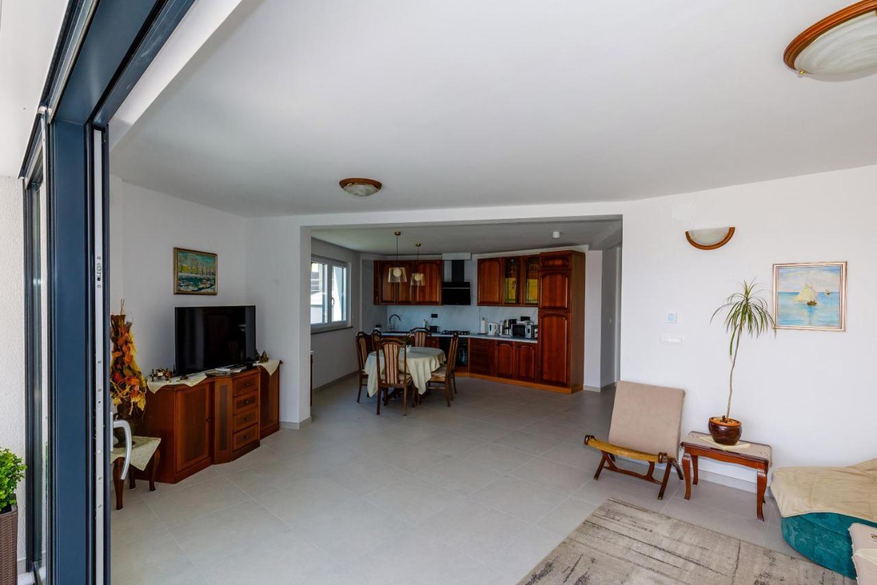 Apartment "Villa M" Kostrena Eksteriør bilde